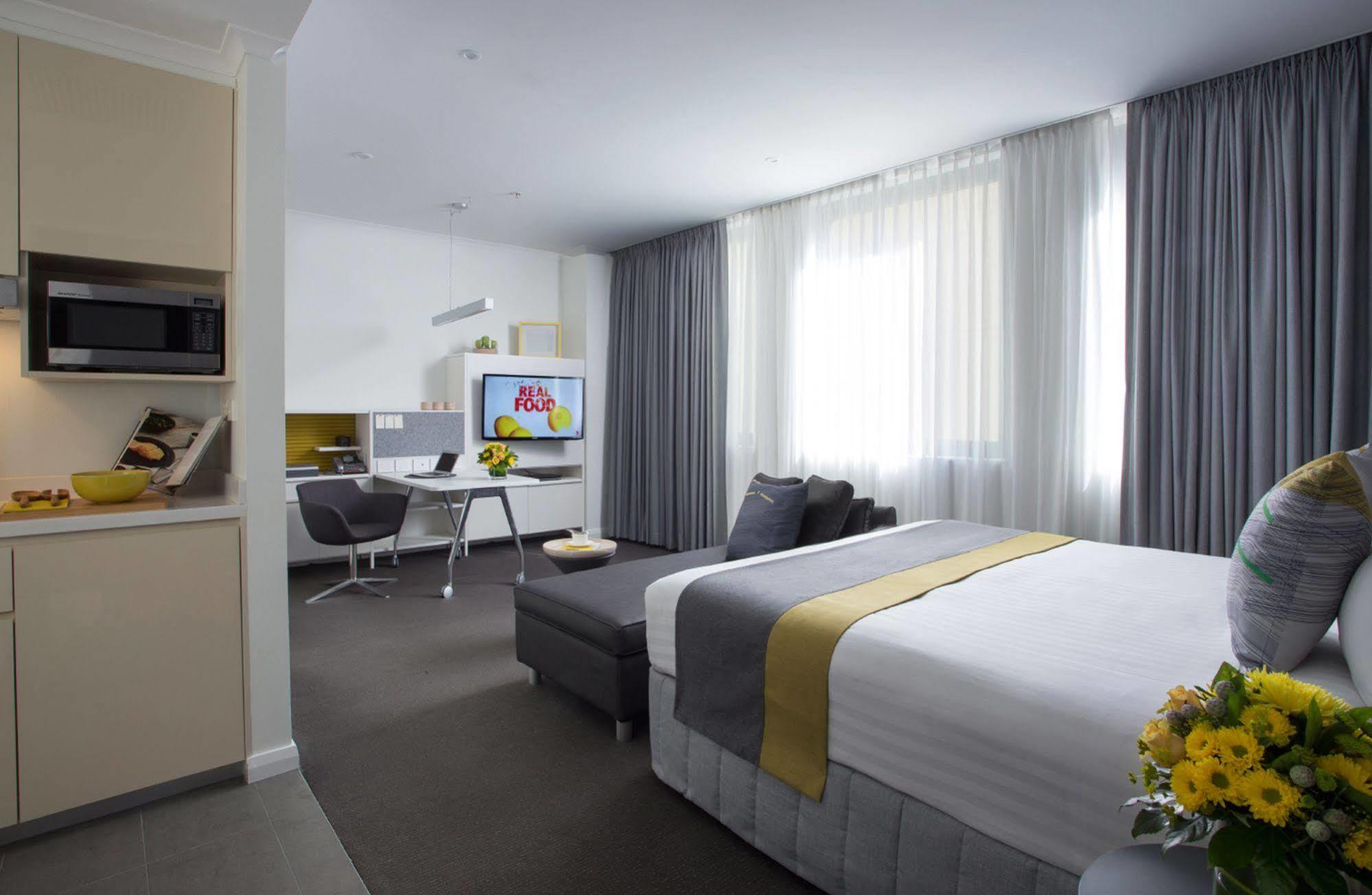 Citadines St Georges Terrace Perth Aparthotel Exterior photo